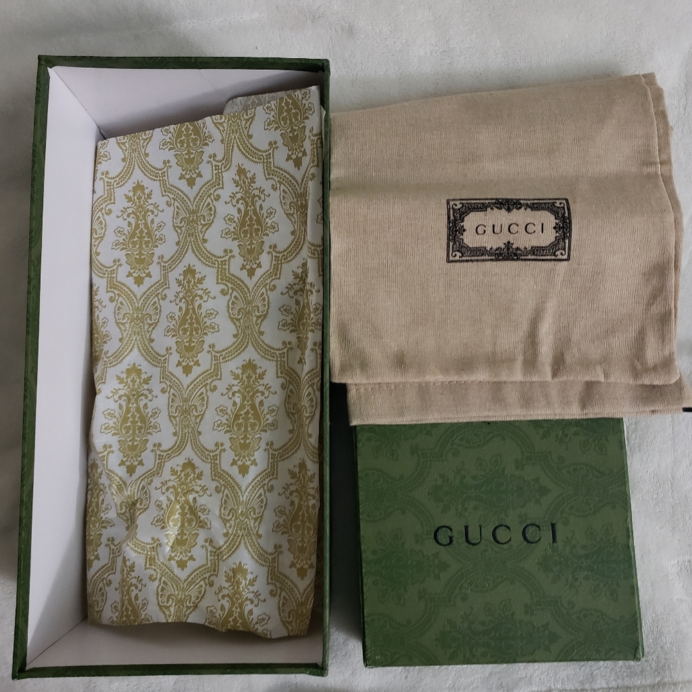 Gucci shoe box